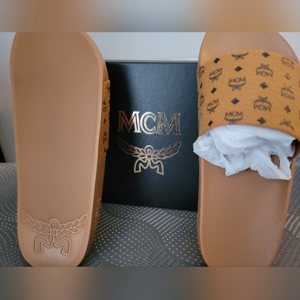 MCM MONOGRAM PRINT RUBBER SLIDES